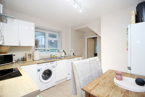 Kitchen- click for photo gallery